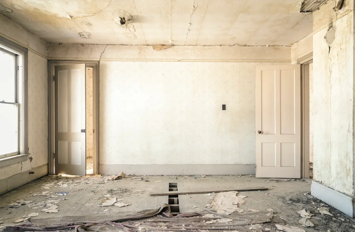 Waste disposal crew managing a cleanout project in Prescott Valley